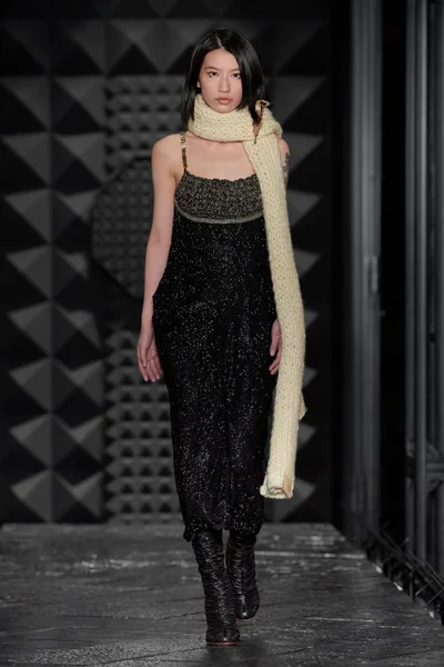 Look 28